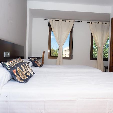Hostal Venta De Valcorba 索里亚 外观 照片