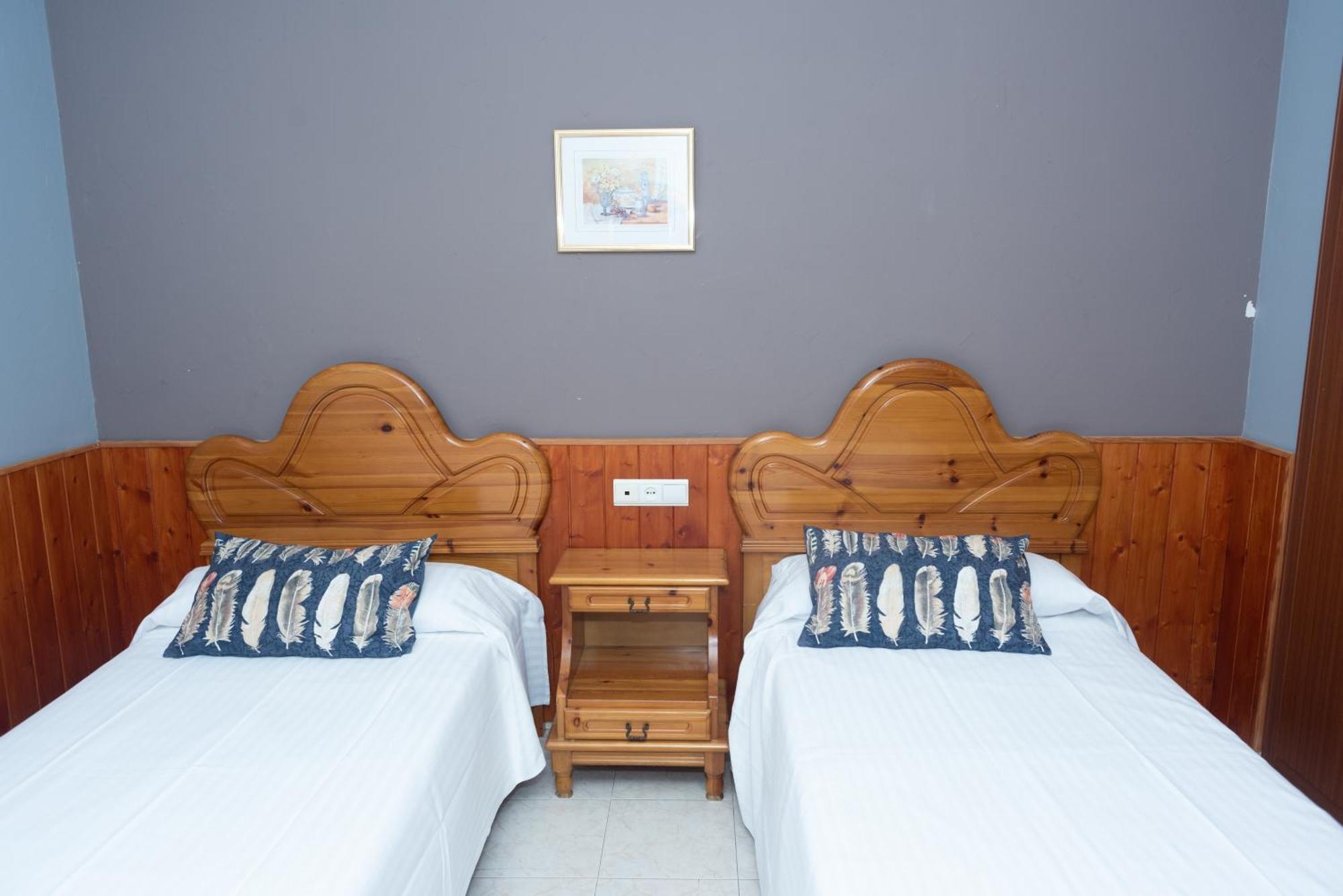 Hostal Venta De Valcorba 索里亚 外观 照片